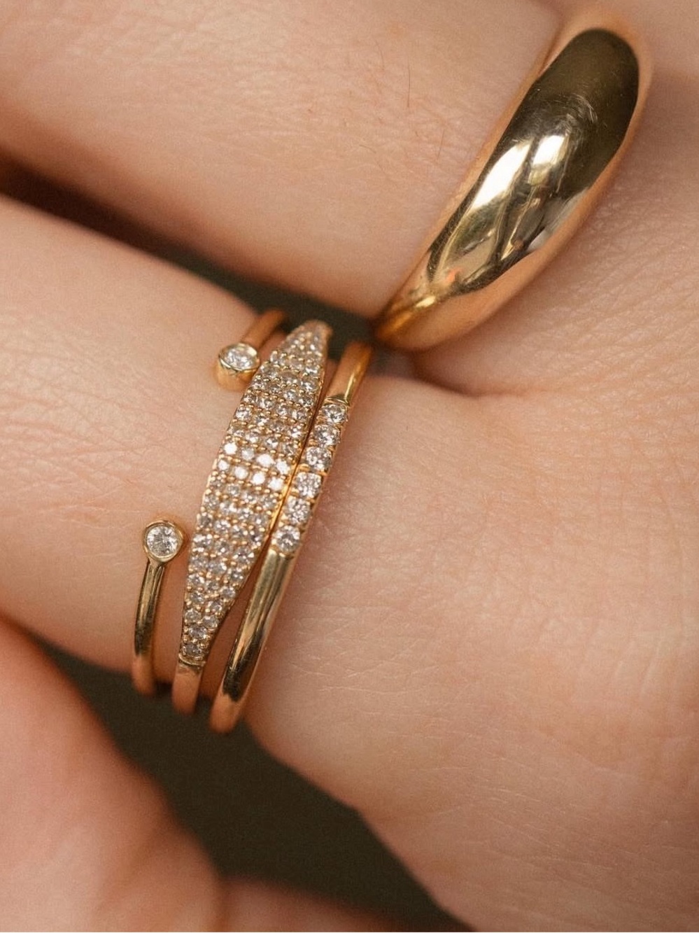 Mejuri | Ring | Mejuri Thin Dome Ring | 14k Yellow Gold - Picture 9 of 12